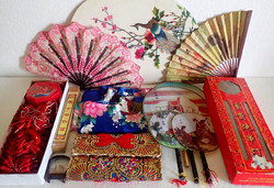 Régi retró vintage kínai japán keleti ázsiai tunika égősor izzósor hímzett falikép selyem legyező