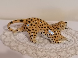 Kecses Volkstedt leopárd porcelán figura.