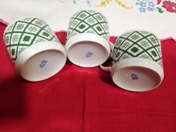 Zöld kockás alföldi porcelán bögrék
