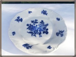 Zsolnay porcelán, kék rózsacsokor mintás, barokk lapos tányér
