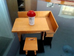Fa bababútor pados ülő asztallal