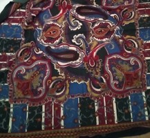 Large colorful scarf new ( Piranud)poison green