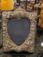 Ezüst barokkos képkeret  - szív alakú belső résszel (GK67)