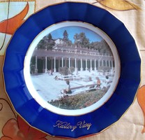 Porcelán tányér Karlovy Vary emlékképpel eladó