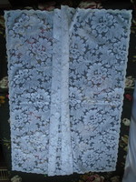 Lace tablecloth, tablecloth. 90 X 87 cm.