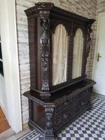 Antique furniture: renaissance display cabinet/exchange also