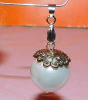 Off-white sphere large shell pearl ornate pearl pendant 18kgp