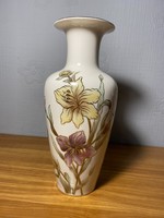 1 Forintról Zsolnay váza. Ritka festéssel.