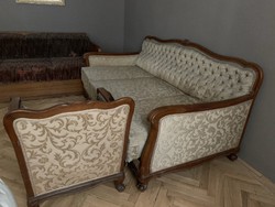 Neo-baroque sitting set for sale (not in very good condition)