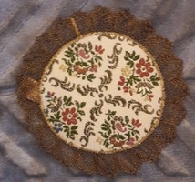 Antique round tapestry tablecloth (m2148)