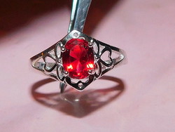 Ruby red zirconia stone ornate ring 8.5