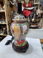 Kinai porcelán lámpa