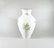 Herend, rosehip patterned 23.3 Cm hand-painted porcelain vase, flawless! (Bt055)
