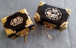 Chinese lacquer box, two pieces. With working lock