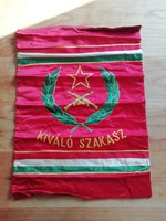 Kiváló szakasz hímzett selyem zászló