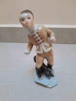 Herendi hógolyózó fiú porcelán figura eladó!