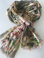 Rose Patterned Scarf Made of Cotton and Viscose Blend, 180 x 55 cm