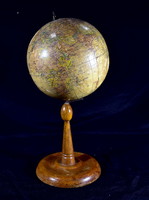 1939 Hungarian Institute of Geography around Budapest: globe!