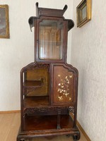 Költözés miatt sürgősen eladó Antik ázsiai szekrény a 19. századból