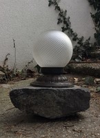 Gyönyörű gömb lámpa csodaszép búrával