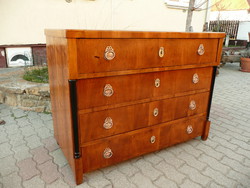 Dreamy, original antique walnut svartnis Biedermeier chest of drawers / desk / chest of drawers from around 1860
