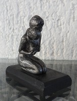 Mother with baby - metal sculpture - miniature