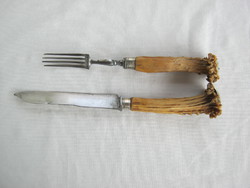 Agancsnyelű agancs nyéllel kés és villa