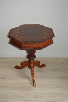 Vintage Angol Trombita formájú 8 szögletű Sakkasztal Játék asztal, varrósasztal