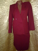 100% Fine wool pretty beautiful women's costume raspberry colored blazer and skirt made in usa m 8
