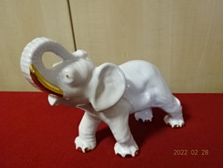 Német porcelán figura, fehér elefánt arany agyarral, magassága 15,2 cm. Vanneki! Jókai.
