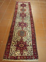 270 x 80 cm kézi csomózású antik Karadja szőnyeg eladó