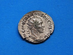 Trainus decius Roman silver money, in good condition, free post office