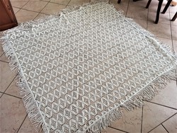 Lace tablecloth - 150x150 cm