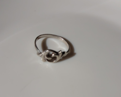 Levélmotívummal díszített ezüstgyűrű 16,8 mm