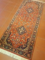 210 x 83 cm kézi csomózású Iráni Kesan futó szőnyeg eladó