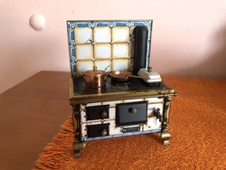 Retro metal stove for dollhouse for sale!