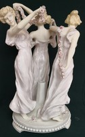 DT/031 - Vienna Faience Schauer - Rudolf Podany – Girls dancing with garland (sculpture group)