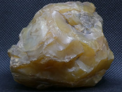 Természetes közönséges opál ásvány. Régi, gyűjteményi darab. Telkibánya. 230 gramm