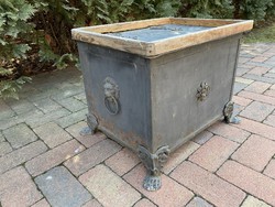 Metal chest with decoration