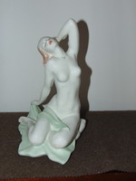 Nő/ lány porcelán szobor
