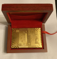 24 karátos arannyal bevont póker kártya szett fa dobozban, 500 euro mintával