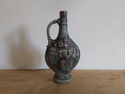 Sómázas német kerámia italos palack város jelenetes domborművel