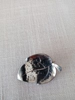 Régi  ezüstözött réz  iparművészeti   bross / kitűző - ötvös munka - levél alak