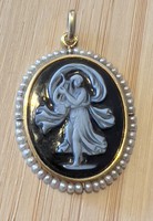 About 1 forint! Antique gold (br. Weight: 4.4 g) cameo pendant with harping muse, true beads.