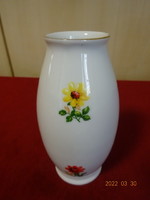 Hollóházi porcelán váza, piros-sárga virágos, magassága 11,5 cm. Vanneki! Jókai.