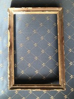 Wooden slatted picture frame. XX. No. First half. With a little damage. Size: 26x18 cm