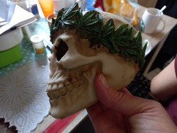 Fatty stone or mineral resin cannabis antique skull
