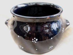 Black carstens pot with white dots