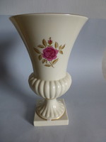 Lenox porcelán elefántcsont mázas,rózsás serlegváza