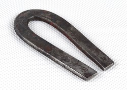 1I332 Régi patkómágnes 8 cm